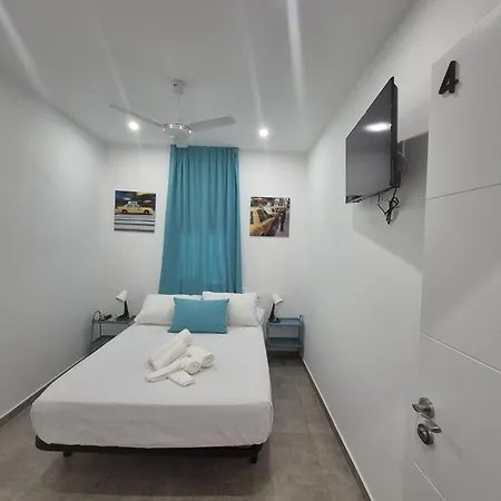 Gran Casa En El Centro De Hébergement de vacances *