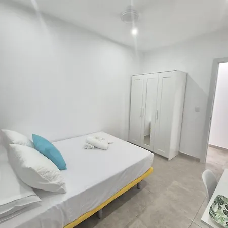 度假居 Gran Casa En El Centro De 托雷莫利诺斯